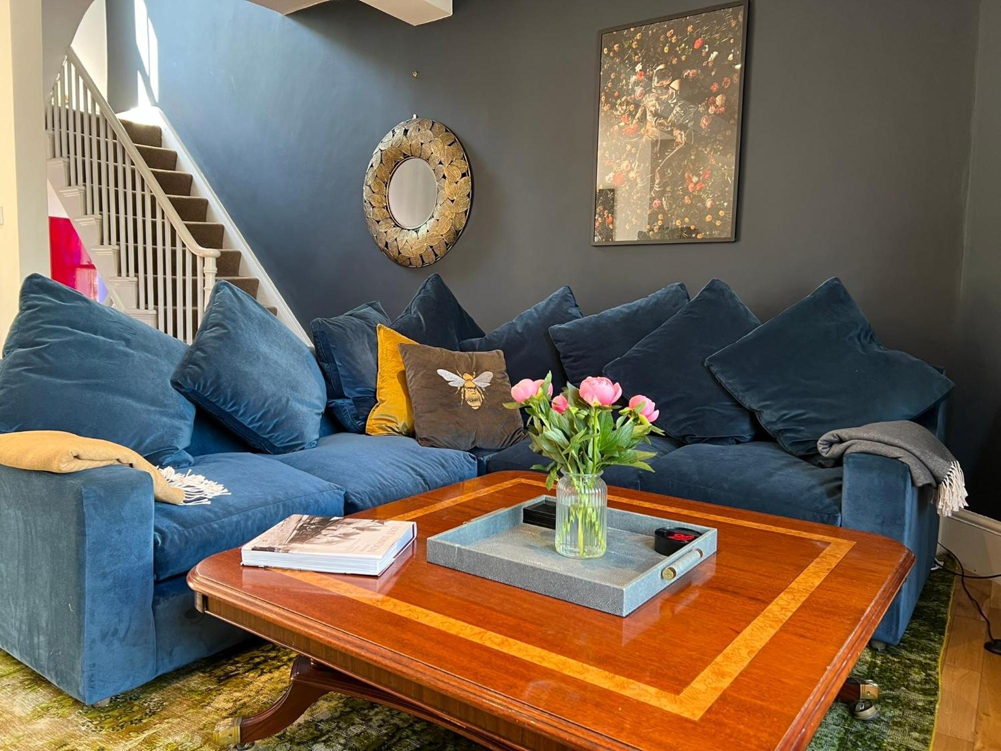 Luxury Maisonette In Location London